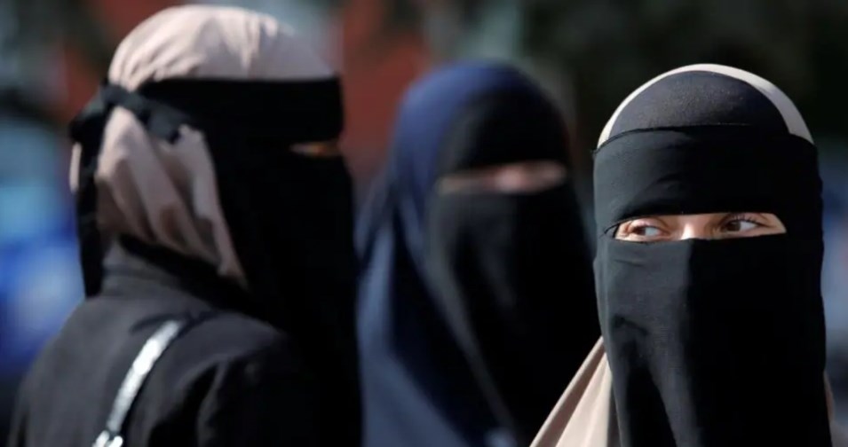 Woman in Hijab will be able to get education, work: Taliban