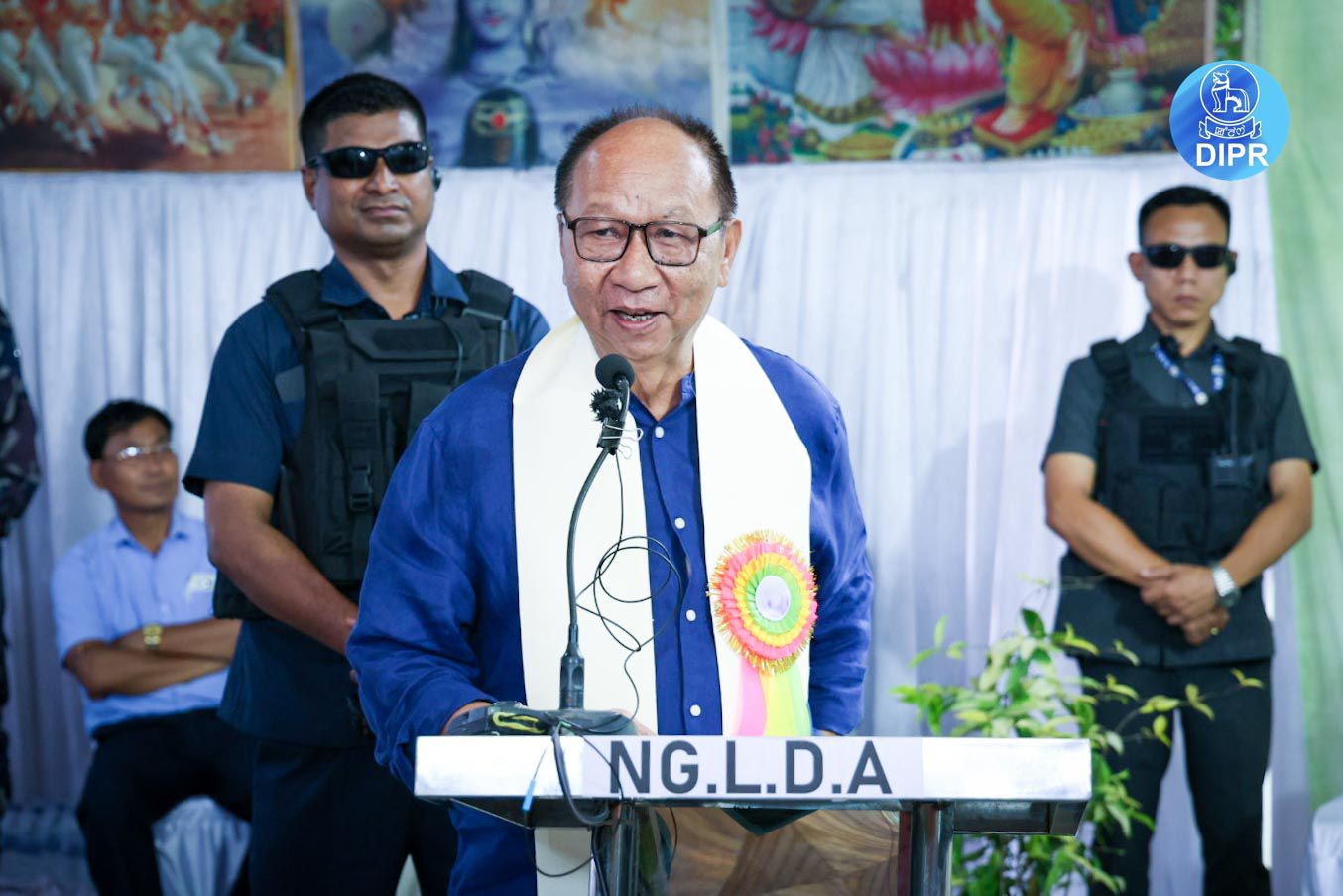 CM distributes meritorious awards