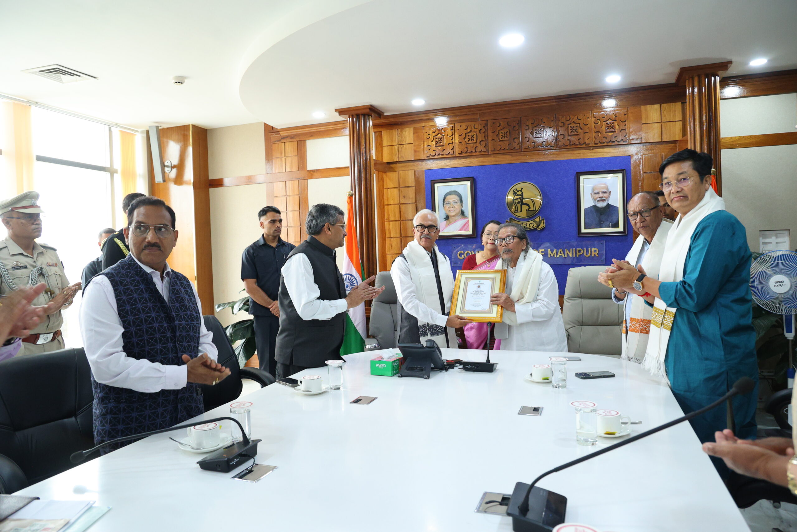 Ajay Kumar Bhalla presents 7th governor art award
