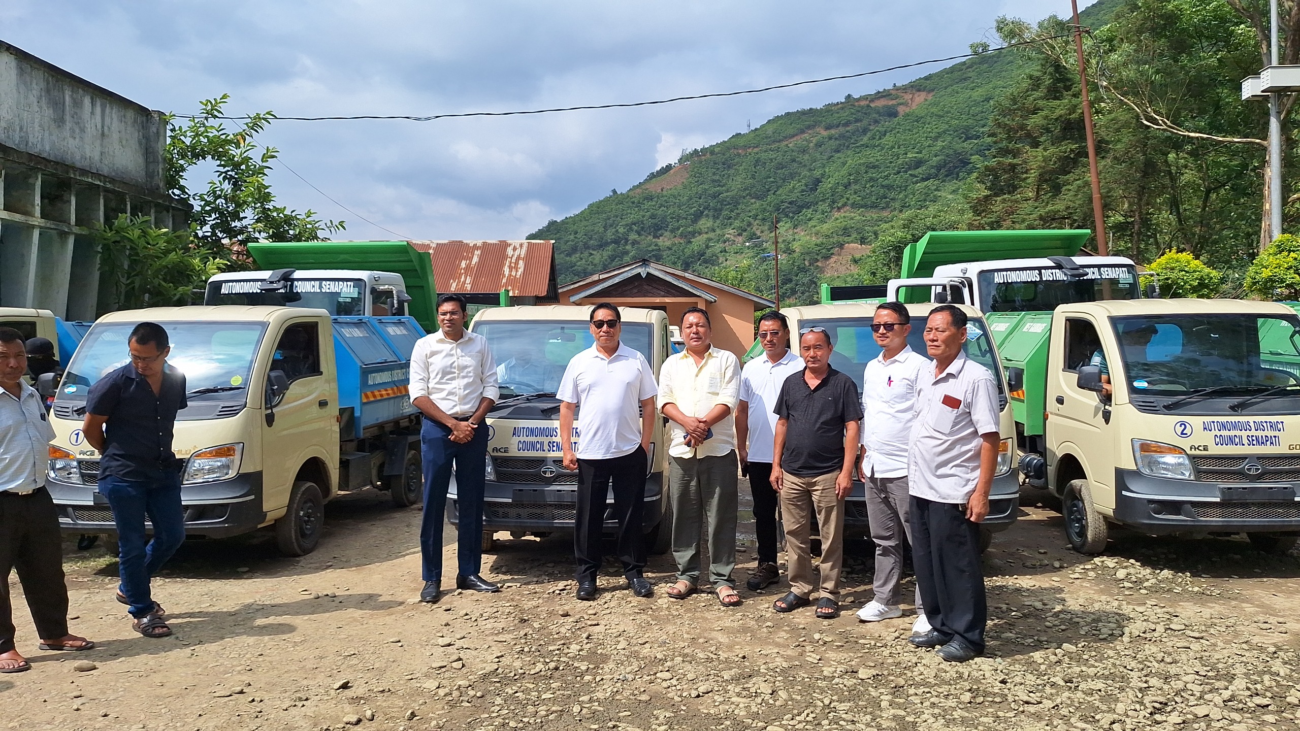 Losii Dikho launches waste management vehicles under SFC grants