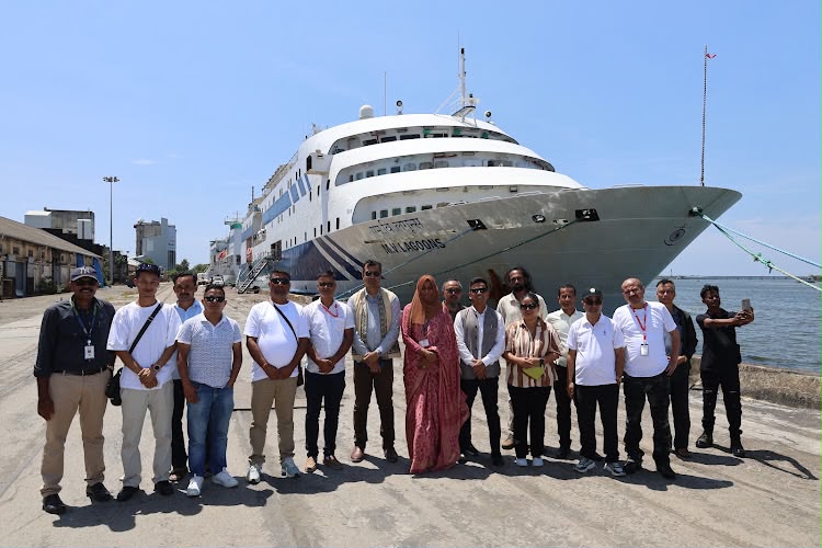 Northeast media delegation visits Cochin Port