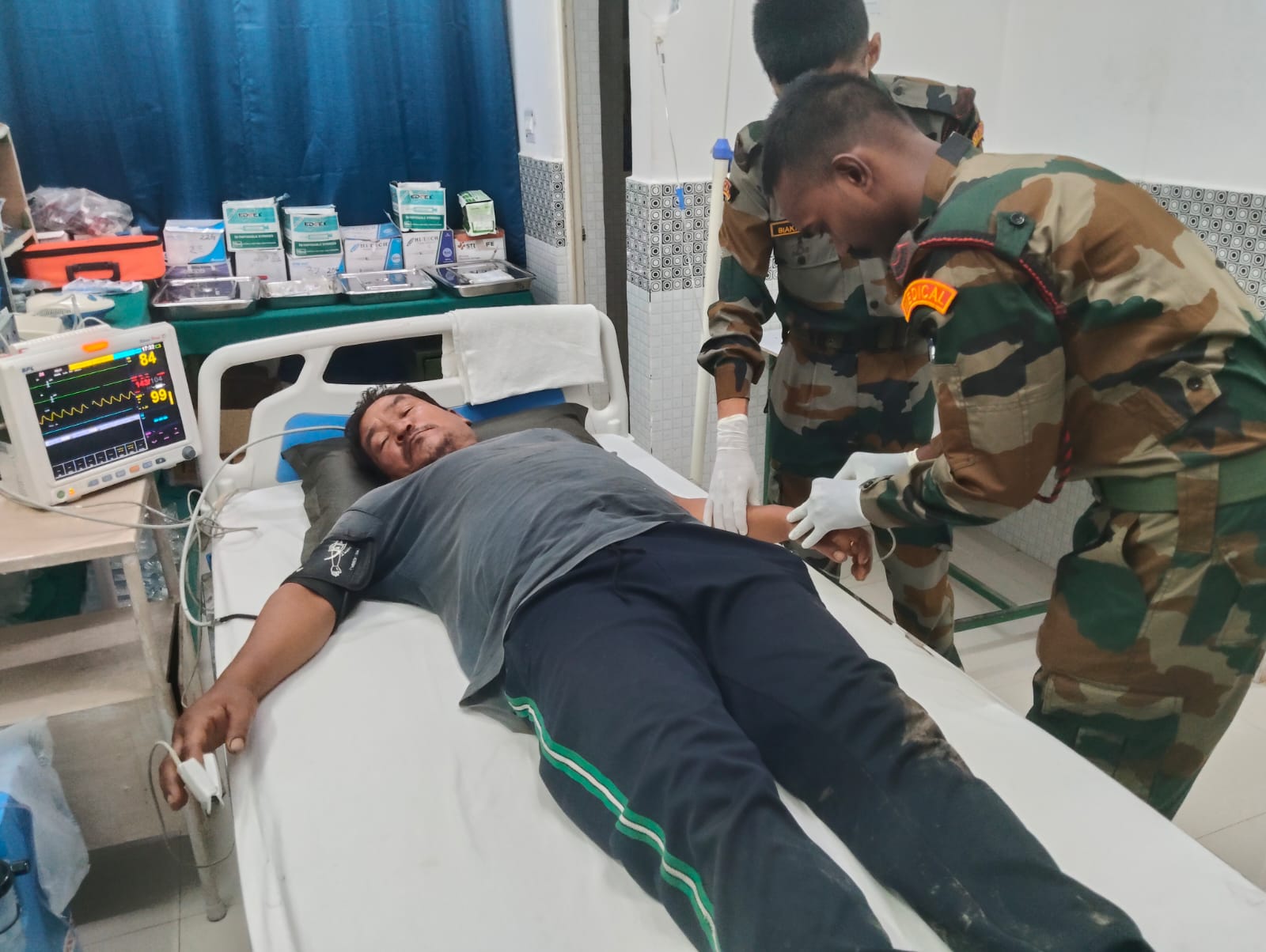 Assam Rifles provides emergency medical aid to snakebite victim