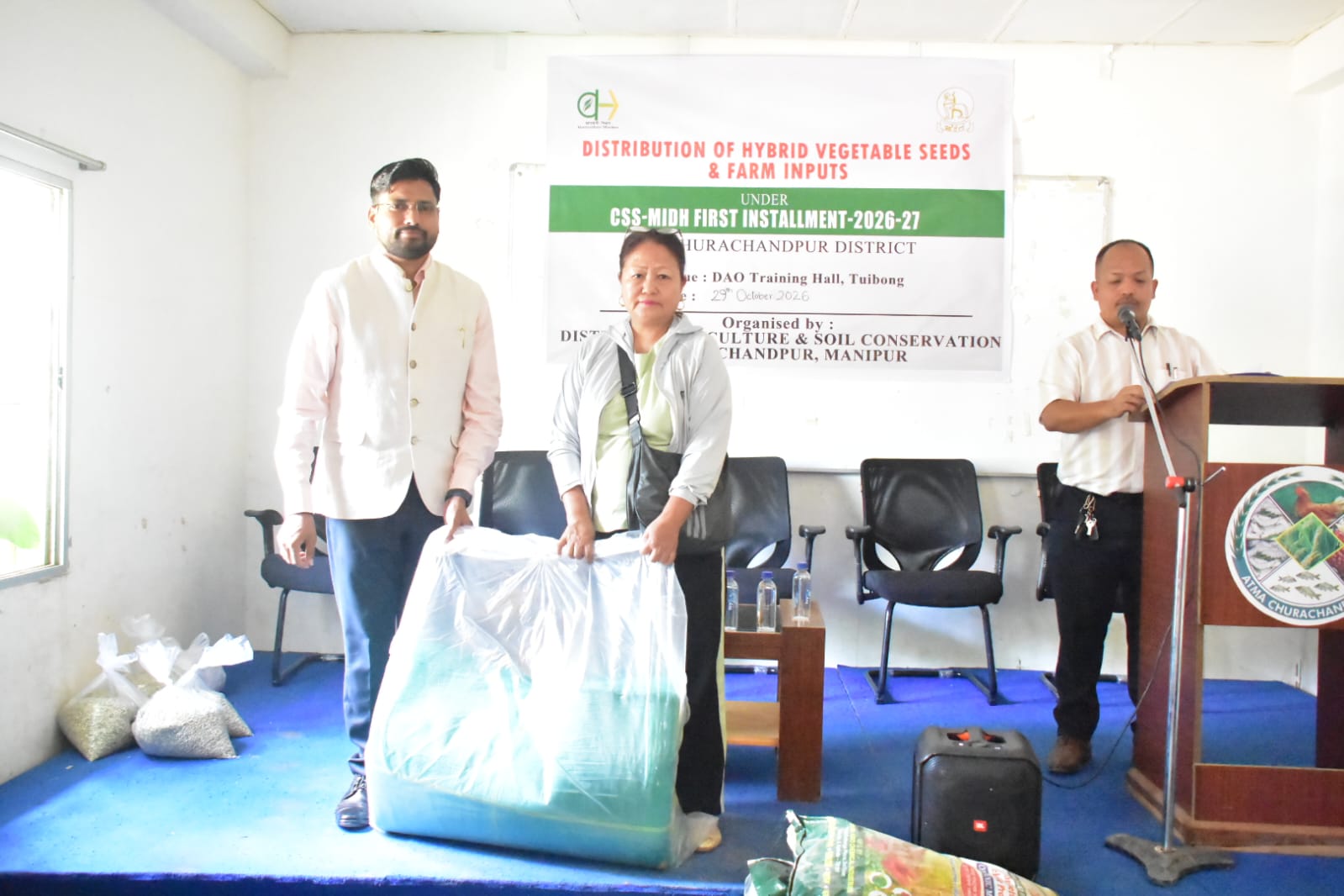 Churachandpur DC distributes vegetable seeds and farm inputs to farmers